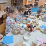 Zdrowe i kolorowe śniadanie