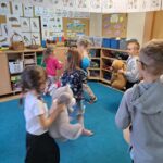 Zdrowo i sportowo -"Dzień Pluszowego Misia"