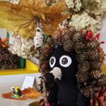 Praca plastyczna jeż z szyszek