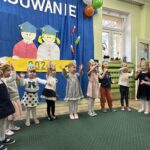 Żywiołowe powitanie gości w formie piosenki